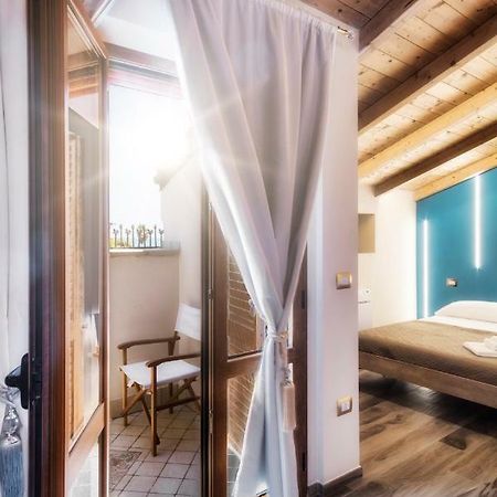 Palazzo Eugenia Suites Васто Экстерьер фото