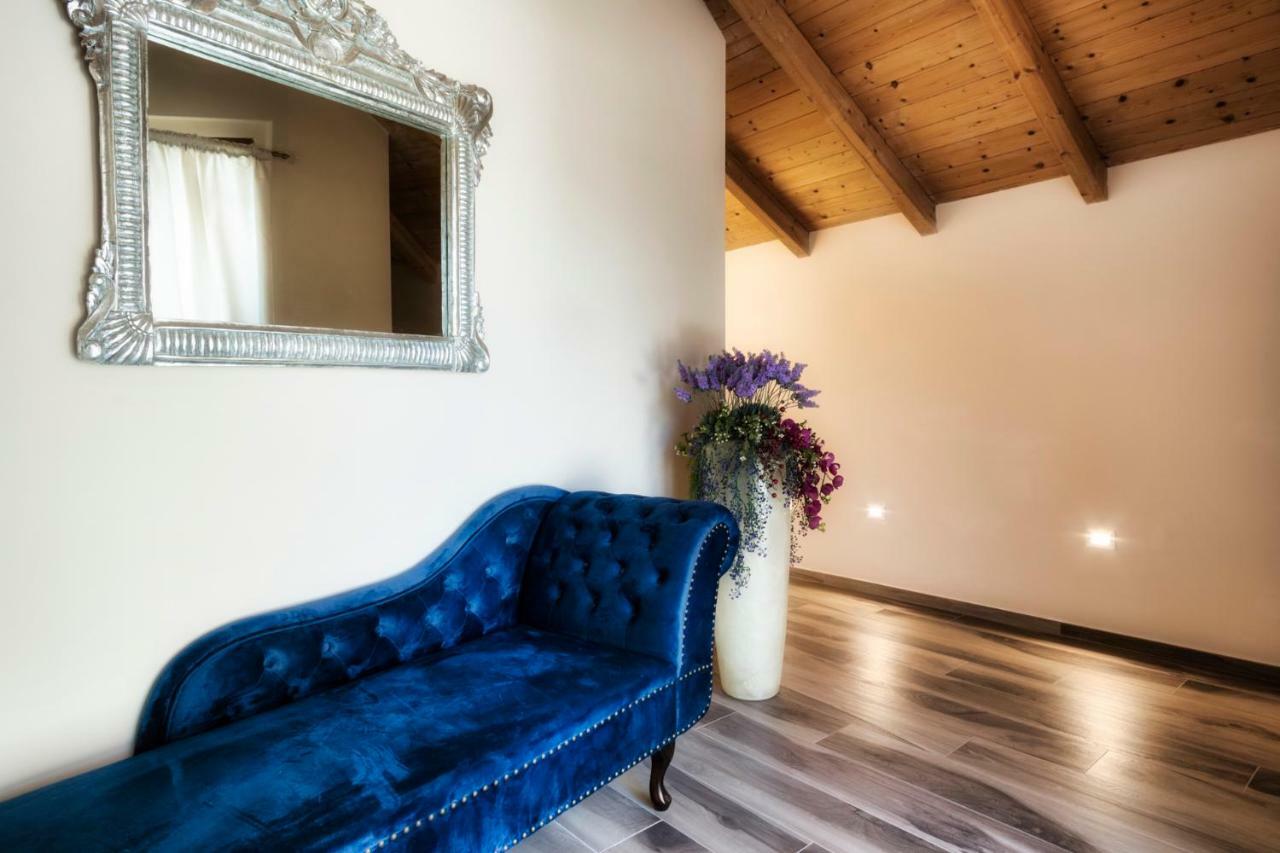 Palazzo Eugenia Suites Васто Экстерьер фото