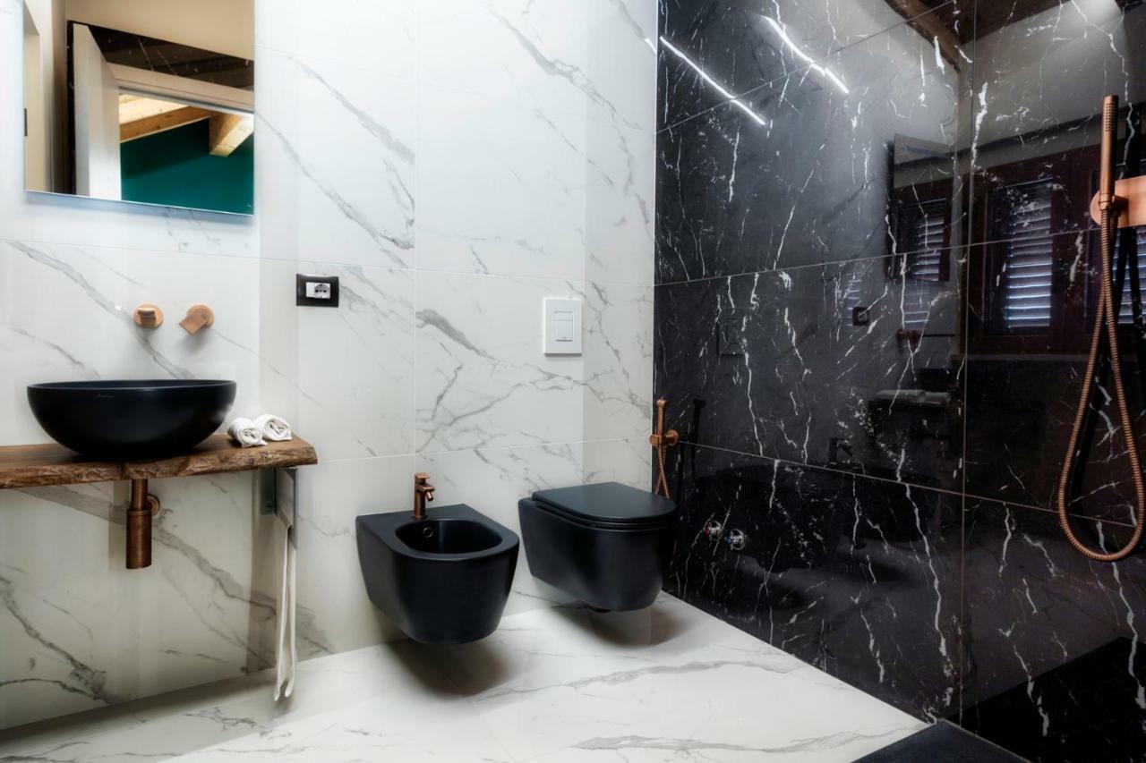 Palazzo Eugenia Suites Васто Экстерьер фото