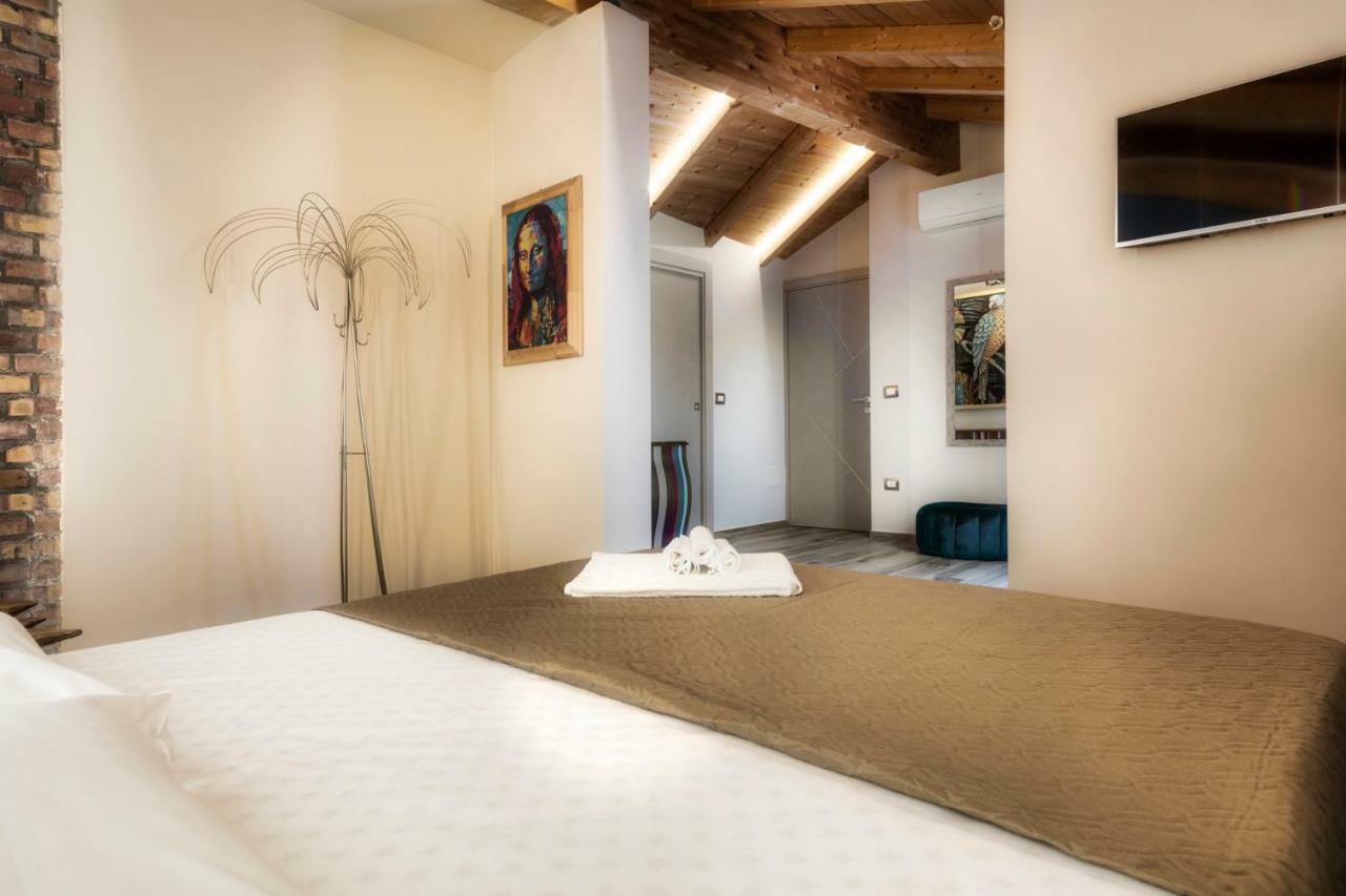 Palazzo Eugenia Suites Васто Экстерьер фото